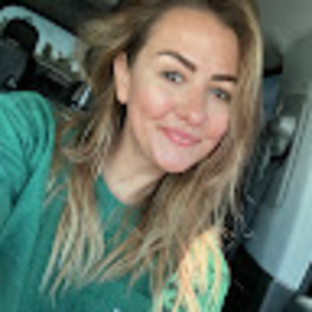 Meet your Posher, Torri
